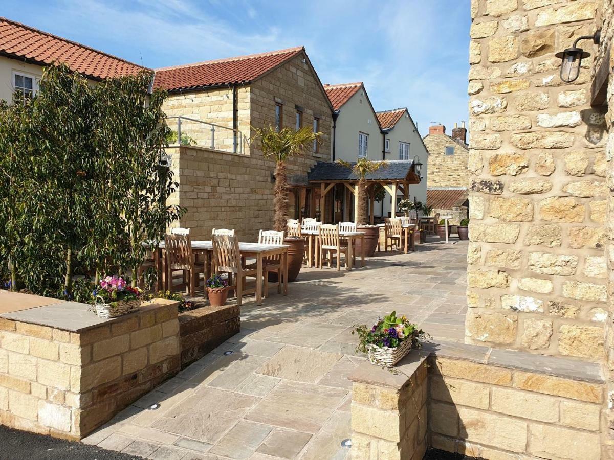 The Farrier Hotel สการ์โบโรห์ ภายนอก รูปภาพ